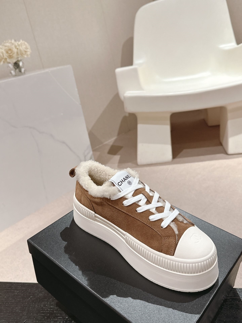 Ch**el sport shoes